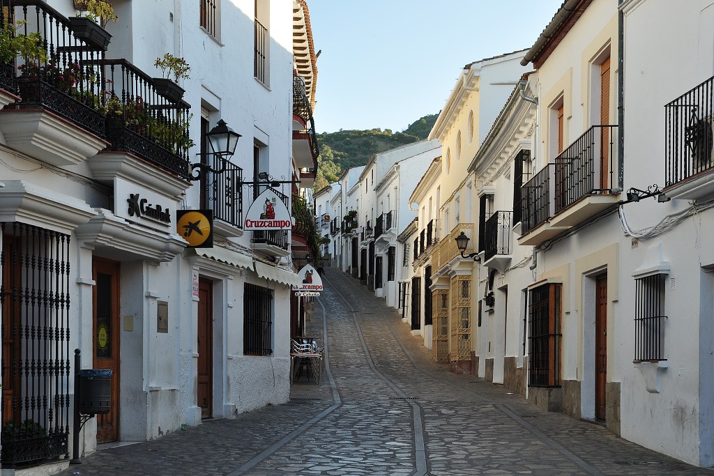 Andalusie - horská ves Zahara, u Algodonales 