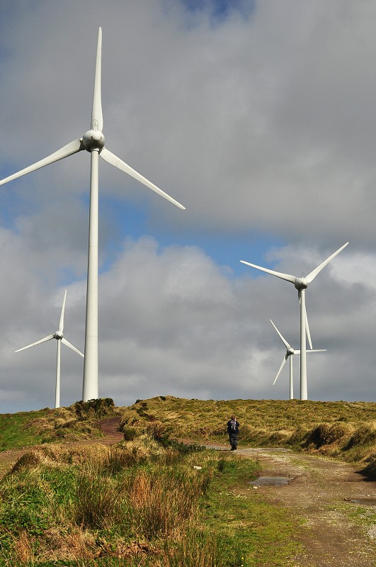 Azory 2013 - větrníky na Planalto dos Graminhais 