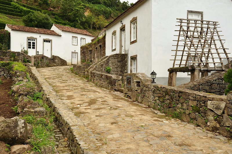 Azory 2013 - osada Sanguinho u Faial da Terra 