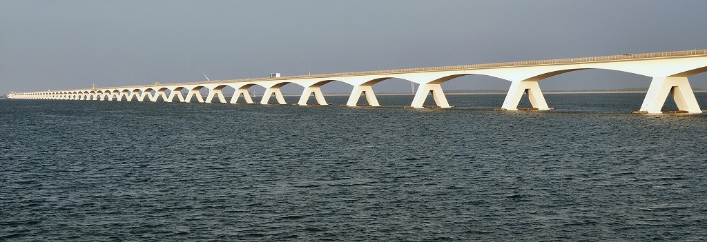 Benelux - most Zeelandbrug, u Zierikzee 