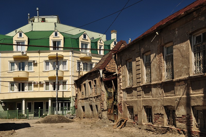 Kavkaz - Gruzie 2012 - Tbilisi - okolí našeho hotelu 