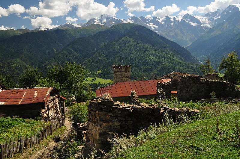 Kavkaz - Gruzie 2012 - Samoty nad Lenaši 