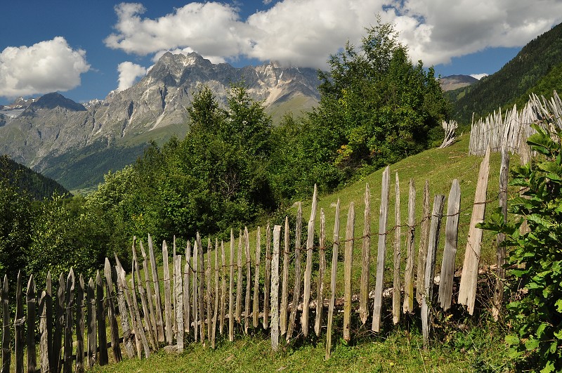 Kavkaz - Gruzie 2012 - masiv Ušby 