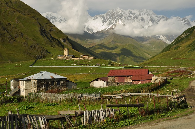 Kavkaz - Gruzie 2012 - Žibiani-Ušguli + masiv Šchara/5201 m 