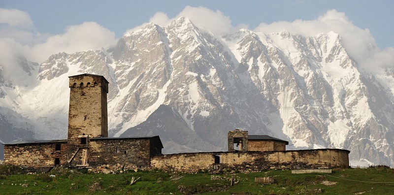 Kavkaz - Gruzie 2012 - kostel Lamaria, Žibiani + Šchara/5201m 