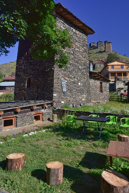 Gruzie - guesthouse v Horním Omalo, Tušetie 