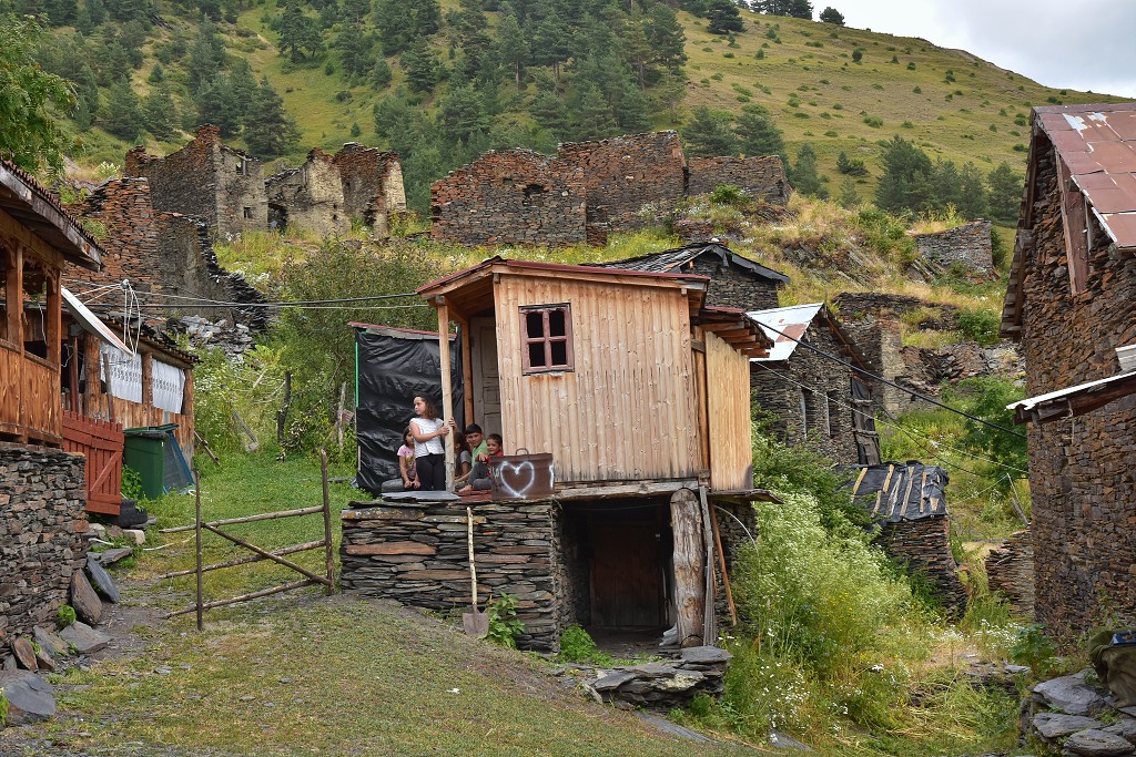 Gruzie - vesnice Chigho, Tušetie 