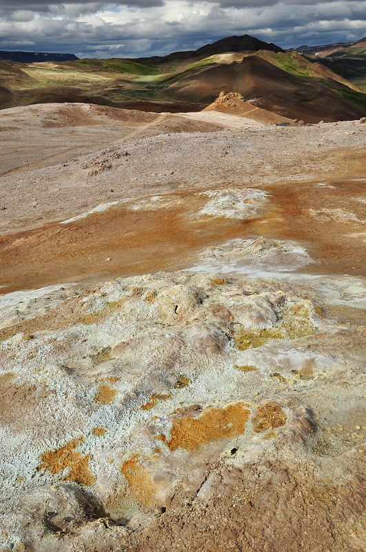 Island 2011 - hřeben Námafjall , vých. od Mývatnu 