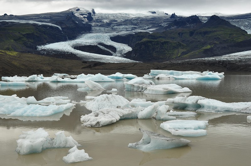 Island 2011 - pod splazy Hrútarjökull a Fjallsjökull, Vatnajökull 