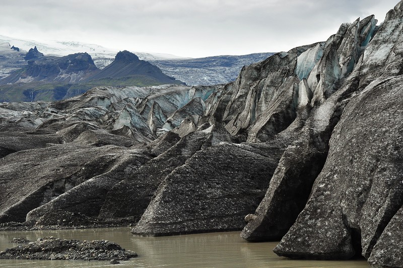 Island 2011 - pod splazy Hrútarjökull a Fjallsjökull, Vatnajökull 