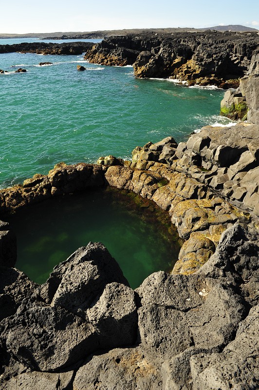 Island 2011 - jezírko Brinketil, poloostr. Reykjanes 
