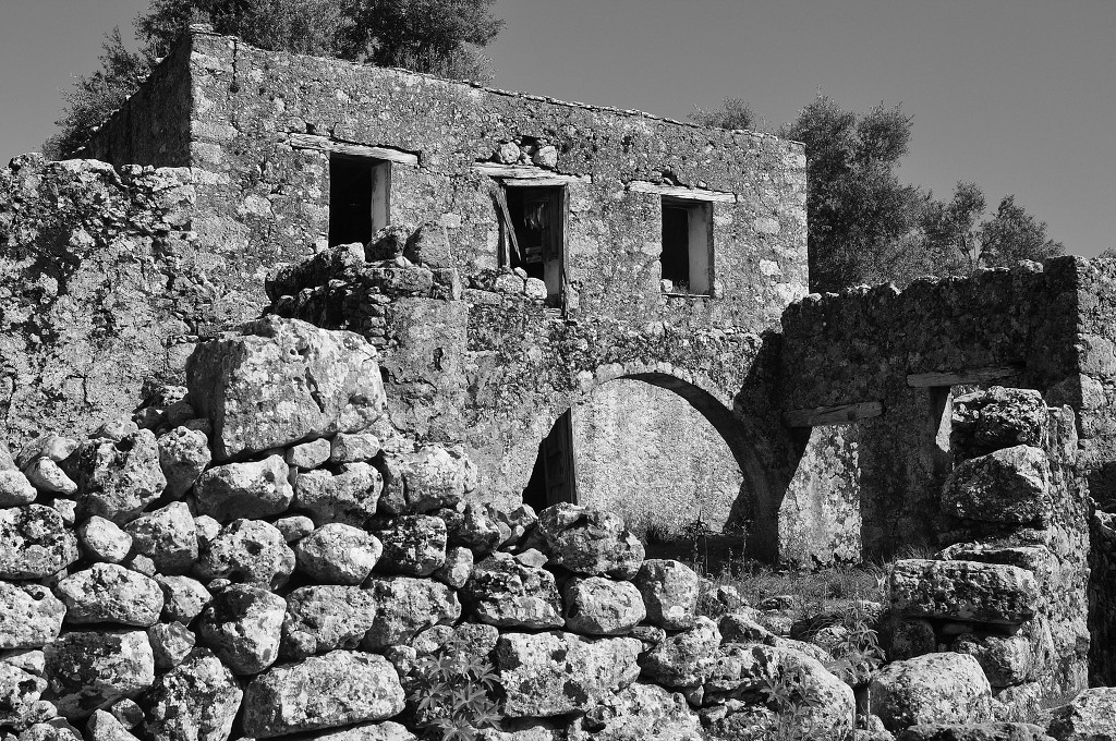 Kréta - skoroopuštěná ves Arádhena 