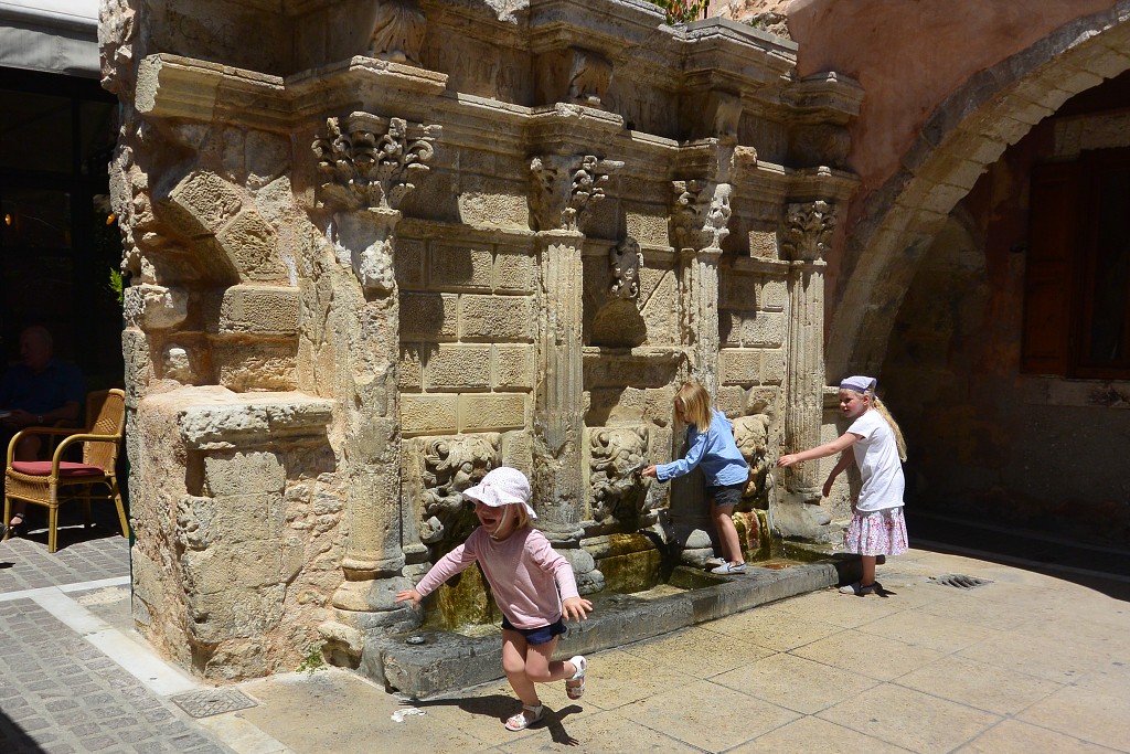 Kréta - Rethimnon, Rimondiho kašna 