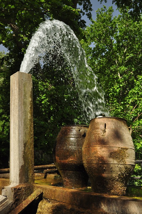 Kréta - Argiroupoli - údolí vody a pramenů, již. od Episkopi 