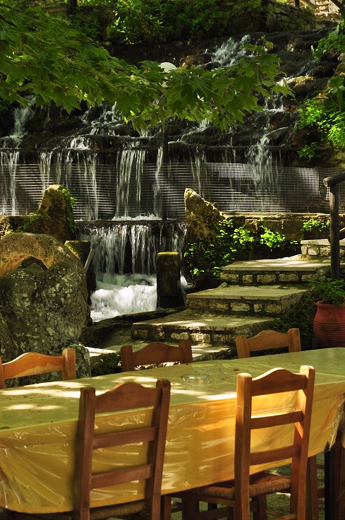 Kréta - Argiroupoli - údolí vody a pramenů, již. od Episkopi 