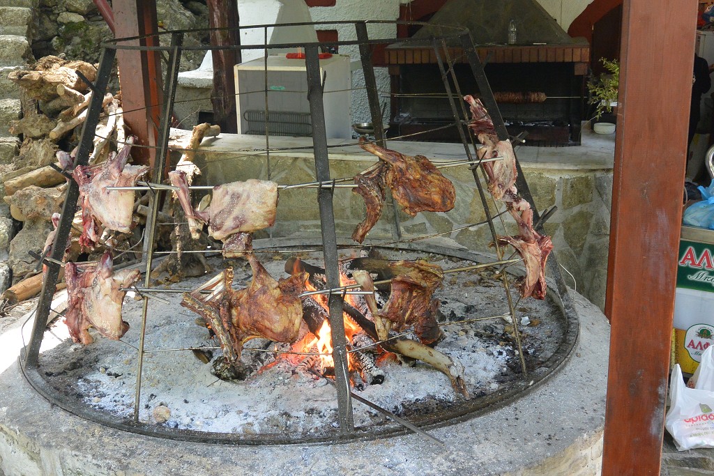 Kréta - údolí pramenů Argiroupolii, jižně od Episkopi 