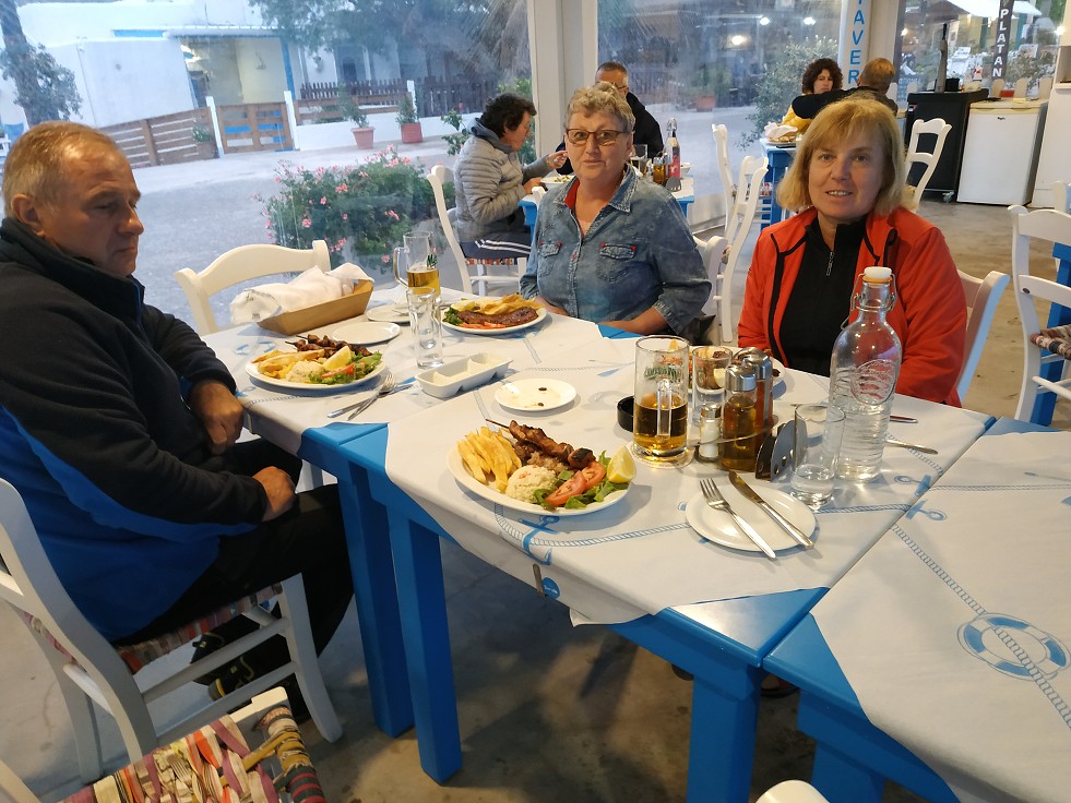 Kréta - Kato Zakros, v taverně na pláži 