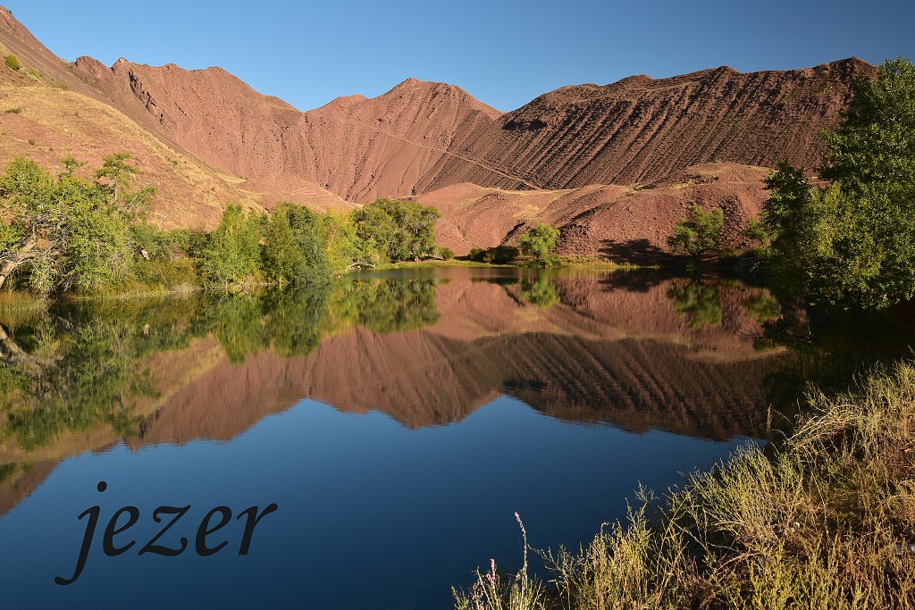 Kyrgyzstán - jezero Ak-Köl, jz. od Čajeku 