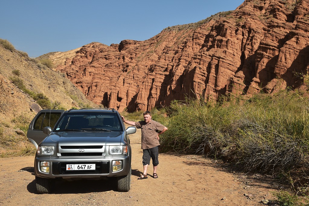 Kyrgyzstán - kaňony u Kok Moynok, záp. od Balykčy, Kg 