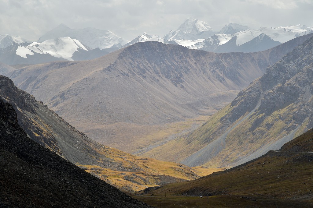 Kyrgyzstán - v průsmyku Chong Ashuu - 3822 m 