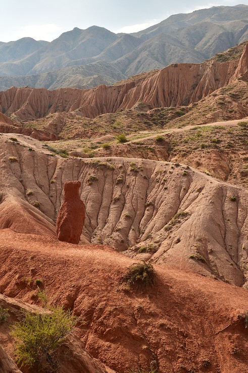 Kyrgyzstán - kaňon Skazka, již. břeh Issyk-Kulu 