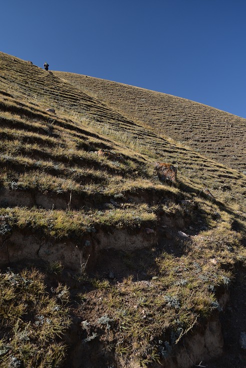 Kyrgyzstán -  u Ak-Kiya 2450 m, jv. od Kočkoru 