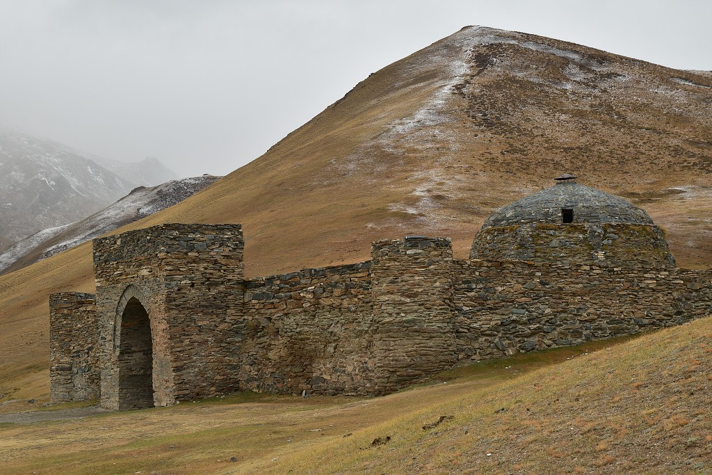Kyrgyzstán - Karavanseráj Taš Rabat 