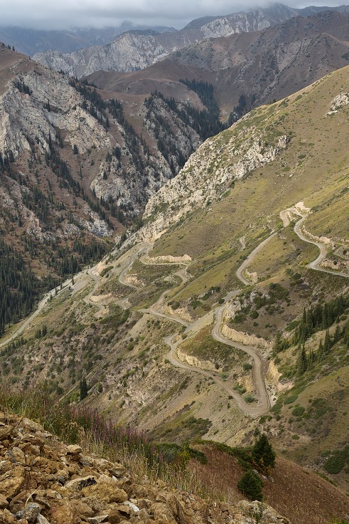 Kyrgyzstán - silnice od Jangi-Talap k jezeru Song-Köl  