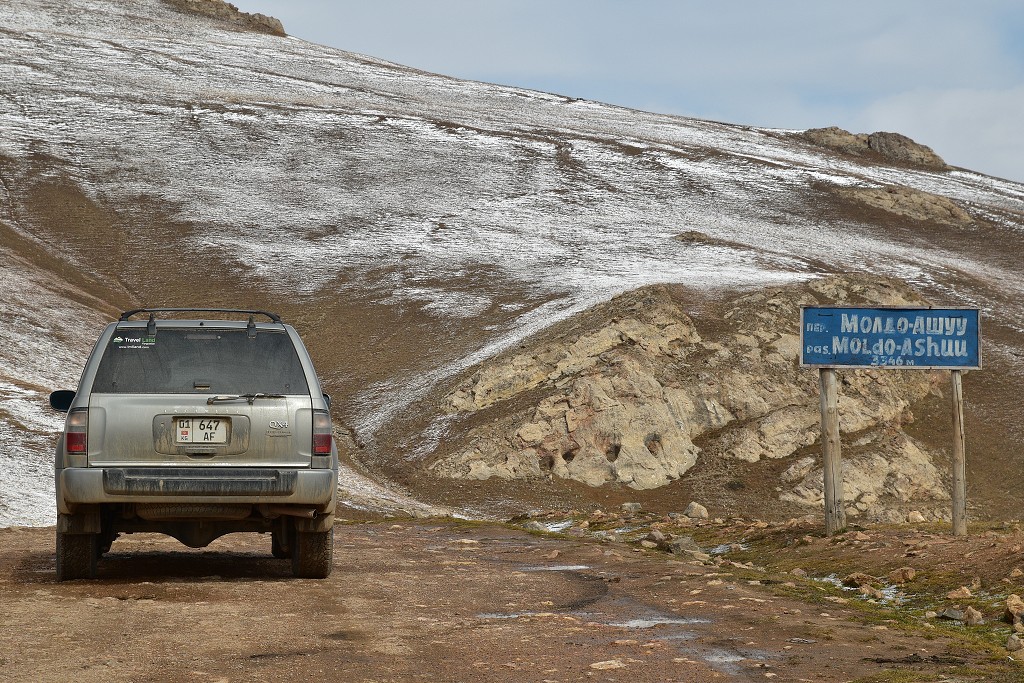 Kyrgyzstán - sedlo Moldo Ashuu 3346m, od Jangi-Talap k jez. Song-Köl  