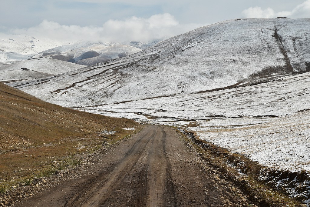 Kyrgyzstán -  od Jangi-Talap k jezeru Song-Köl 