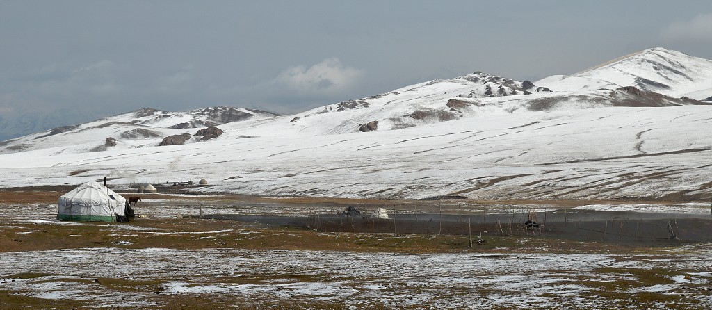 Kyrgyzstán -  od Jangi-Talap k jezeru Song-Köl 