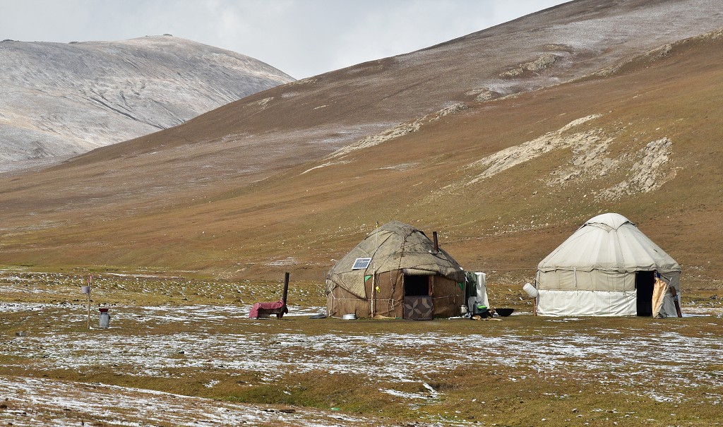 Kyrgyzstán -  od Jangi-Talap k jezeru Song-Köl 