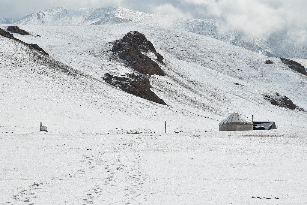 Kyrgyzstán -  od Jangi-Talap k jezeru Song-Köl 