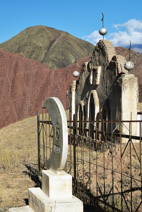 Kyrgyzstán - okolí jezera Ak-Köl, jz. od Čajeku 