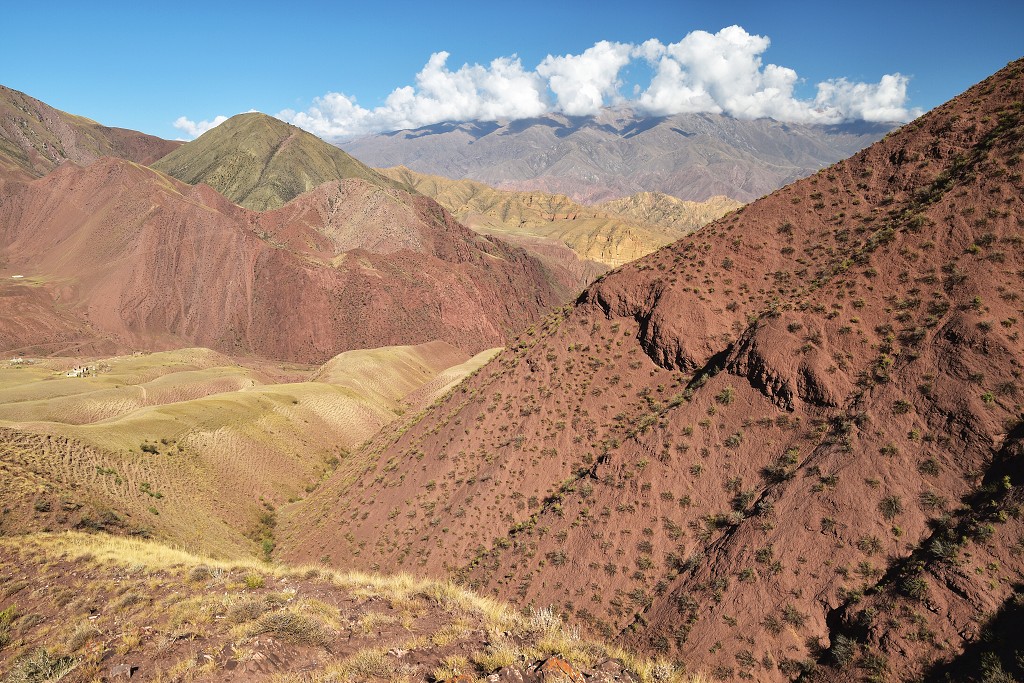 Kyrgyzstán - okolí jezera Ak-Köl, jz. od Čajeku 