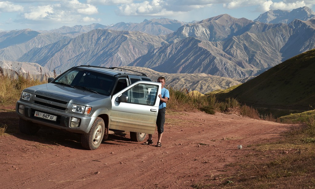 Kyrgyzstán - na cestě mezi ř. Kökömeren a osadou Noot-Toluk 