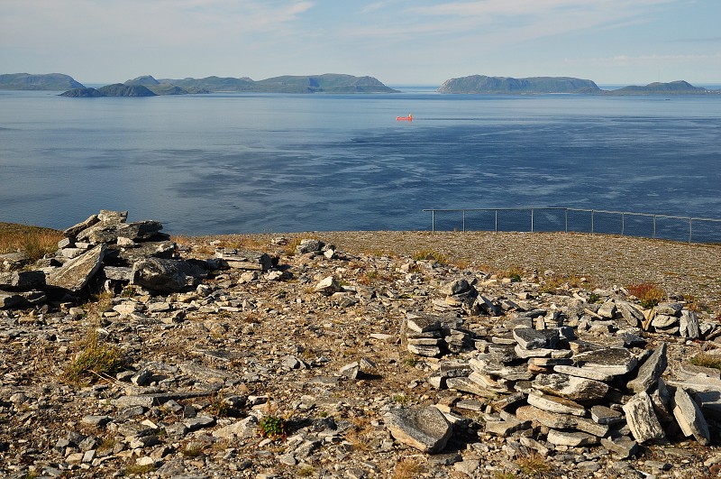 Laponsko 2014 - ostrov Rolvsøya z Arctic view, u Havøysundu 