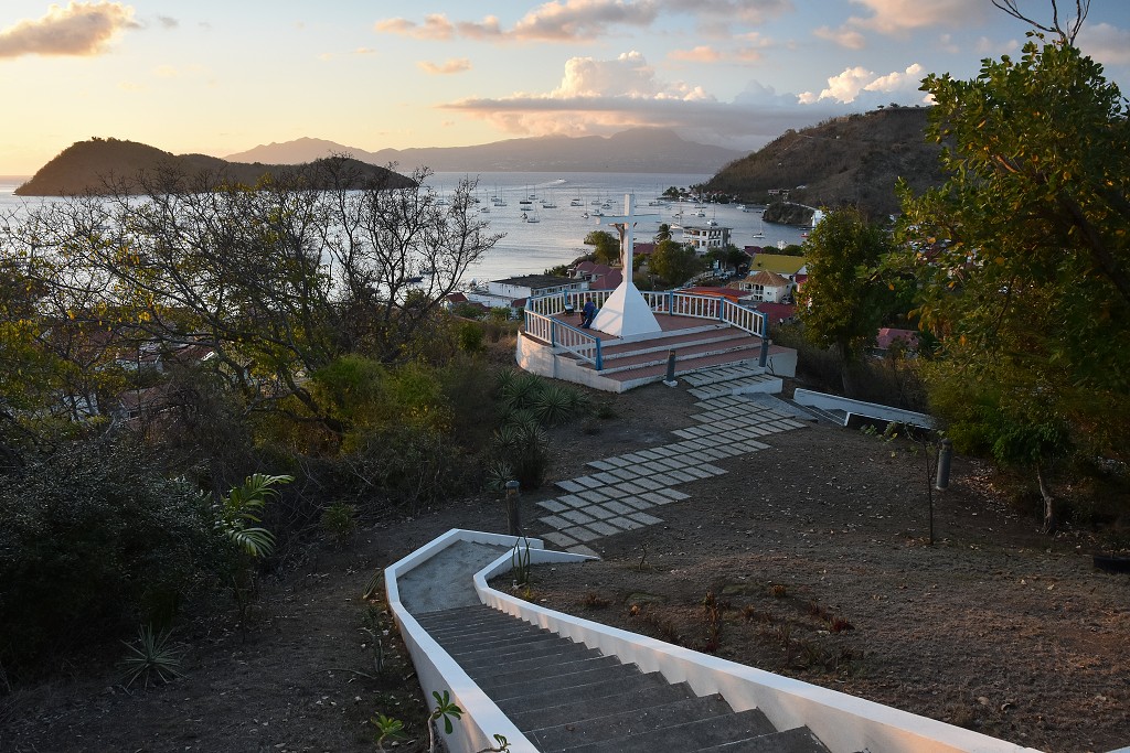 Malé Antily - Les Saintes, ostrov Terre de Haut, jediná vesnice Le Bourg