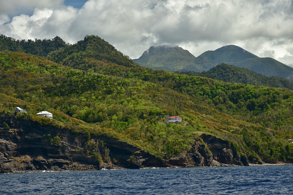 Malé Antily - Guadeloupe, Basse Terre, podél pobřeží na jih