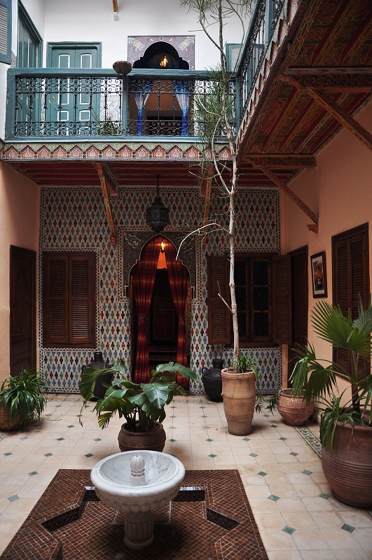 Maroko - Marrakeš - patio našeho hotelu Essaouira 
