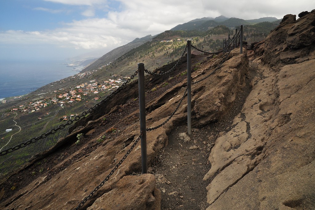La Palma - Kanáry 2015 - rozhled ze sopky San Antonio, u Fuencaliente 