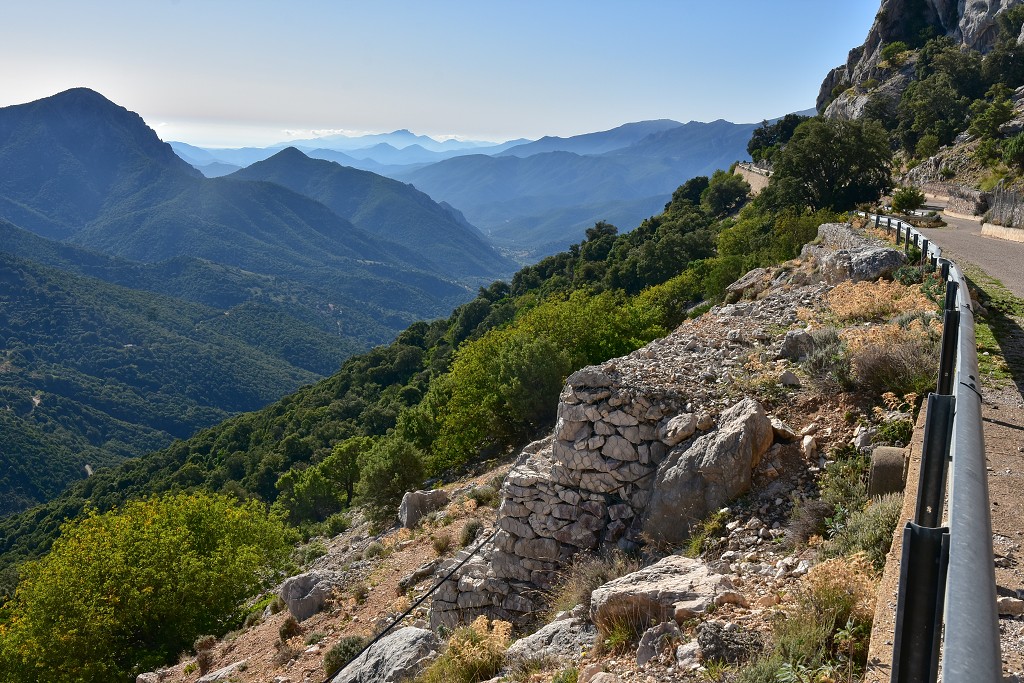 Sardinie - Pohoří Supramonte již. od Dorgali 