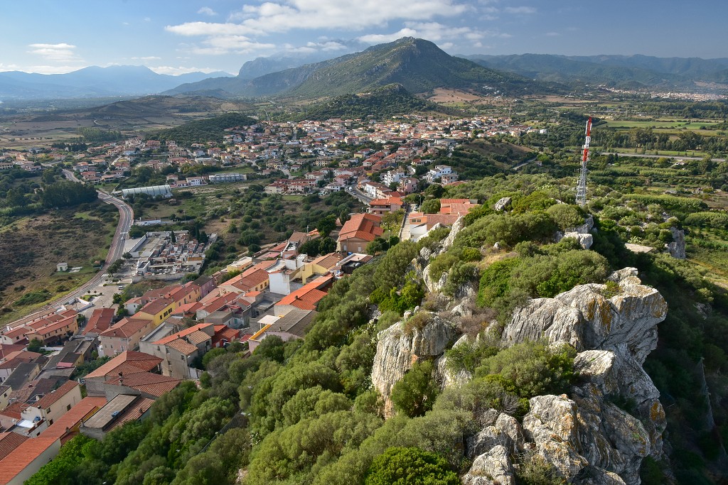 Sardinie - Město Posada, u vých. pobř. 