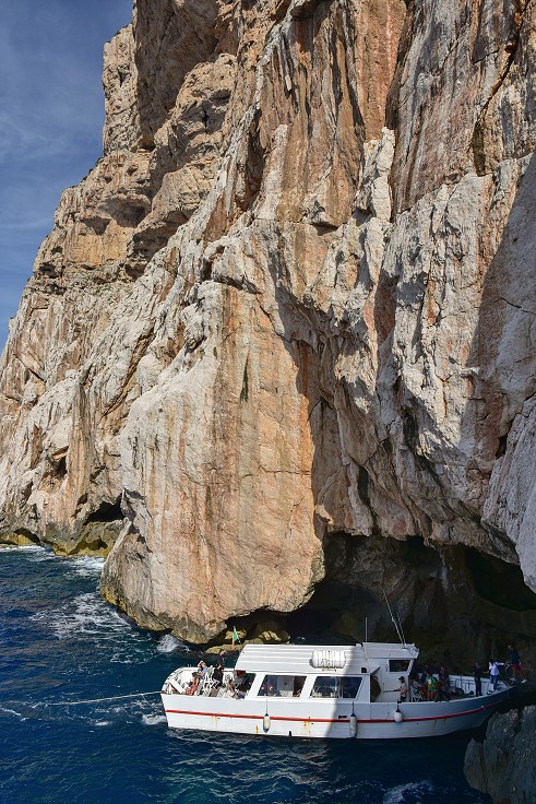 Sardinie - Přístup k Neptunově jeskyni, Capo Caccia 