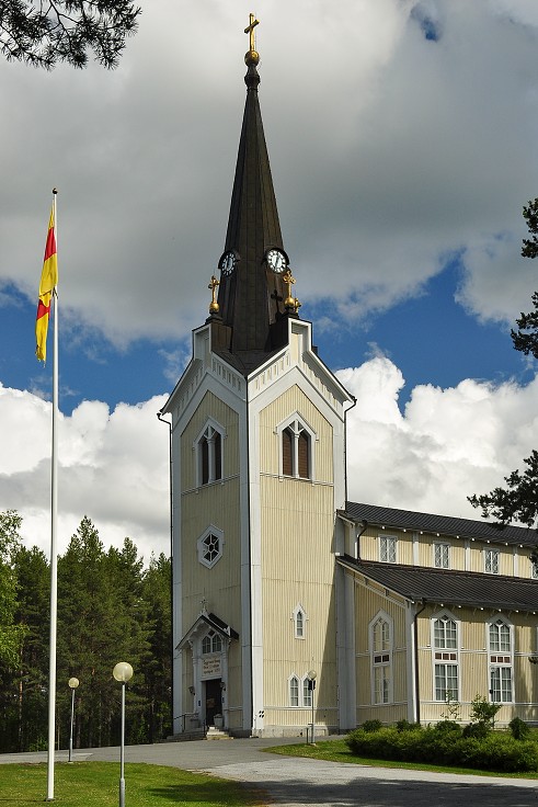 Skandinávie - největší dřev. kostel Švédska, Stensele u Storumanu