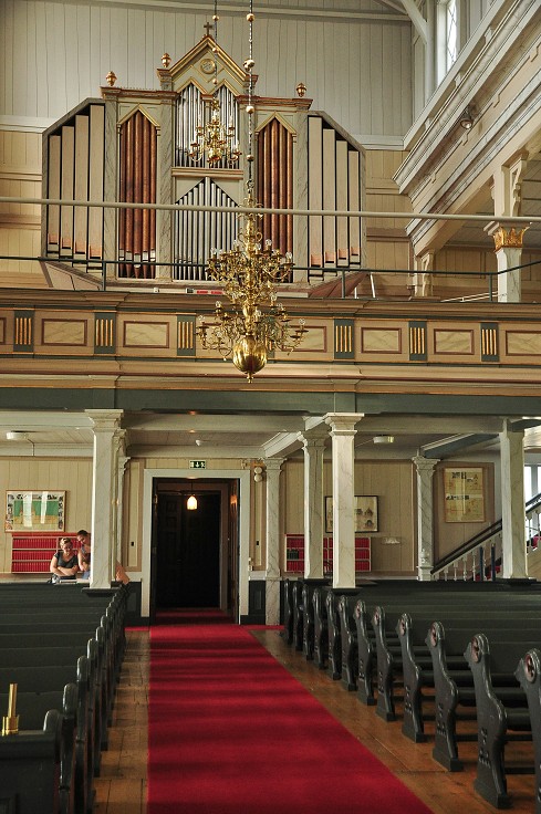 Skandinávie - největší dřev. kostel Švédska, Stensele u Storumanu