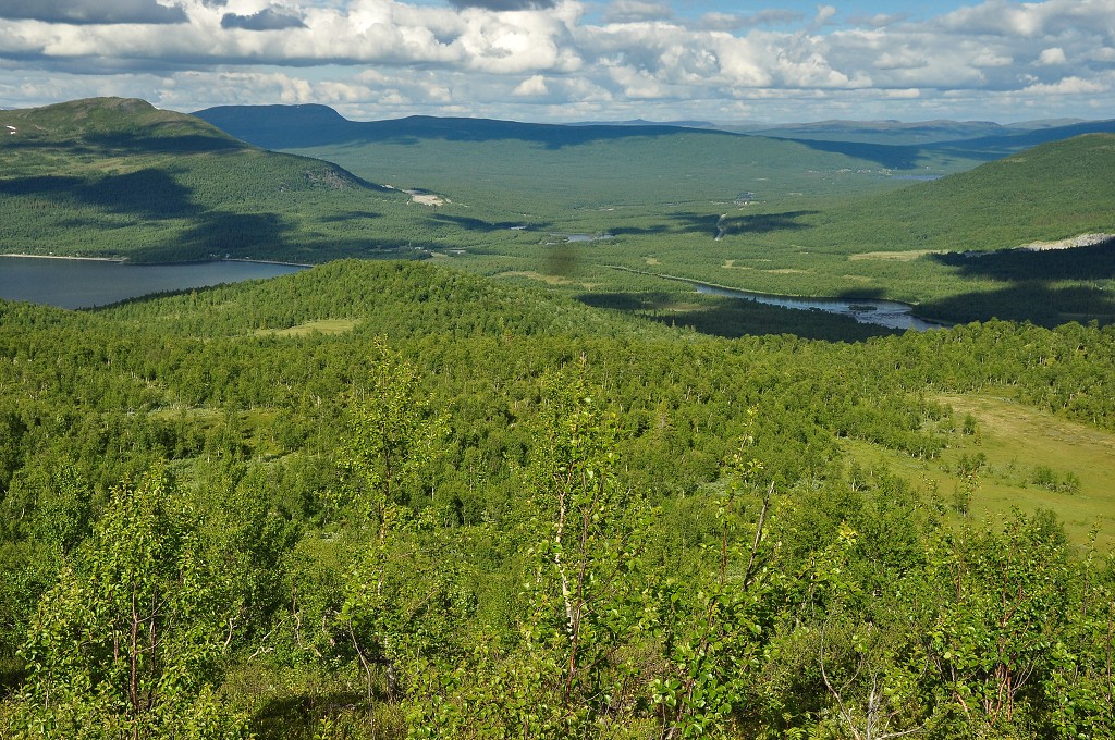 Skandinávie - jezero Gäutajaure, u Tärnaby, Švédsko