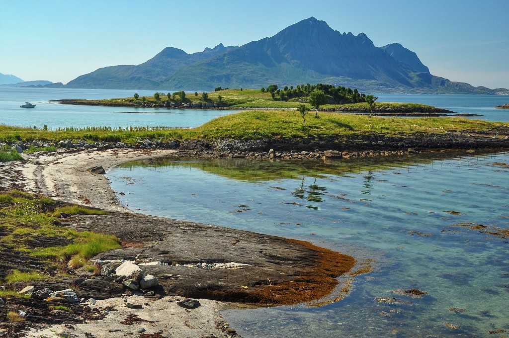 Skandinávie - Selnes, Sjonafjord, Nordland