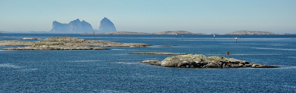 Skandinávie - ostrovy Træna z ostrova Lovund, Nordland