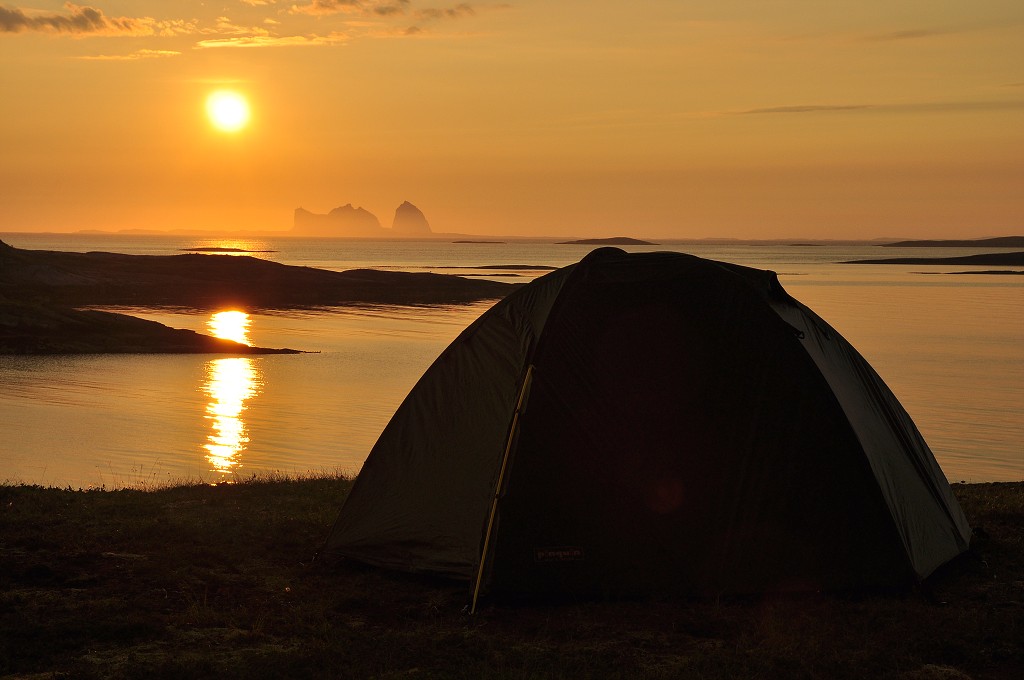 Skandinávie - ostrovy Træna z ostrova Lovund, Nordland
